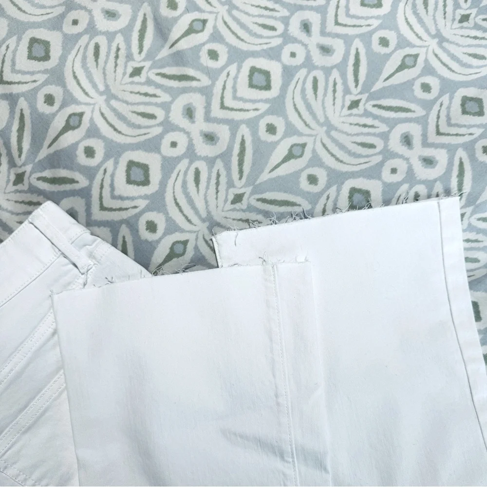 Ann Taylor White Boot Crop High Rise Denim Size 14 - Picture 7 of 7